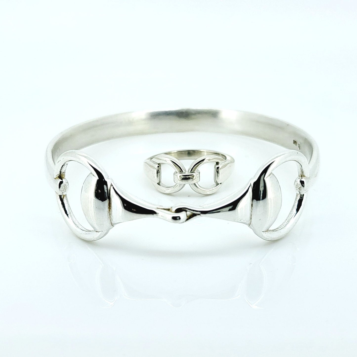 Snaffle Ring